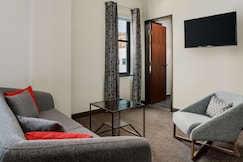 Joinery Hotel Pittsburgh, Curio Collection by Hilton, Venango