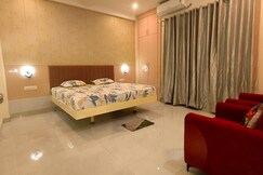 The Lotus Homestay, Varanasi