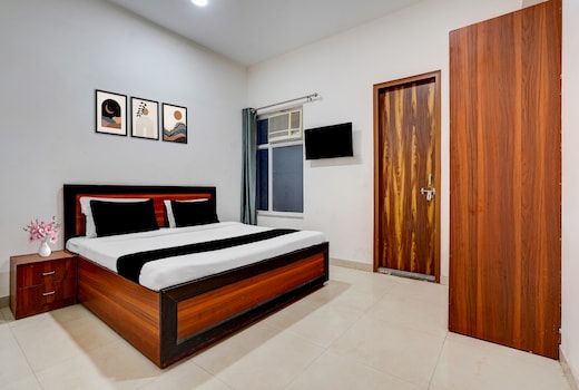 Flagship OYO Hotel The Urbann