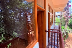 Peace &Pines Homstay, Chail