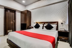Collection O Rajdhani Hotel, Pune