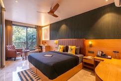 The Hosteller Bam Dehradun, City Centre, Dehradun