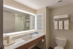 Holiday Inn Express & Suites BELLEVILLE, Lanark