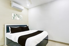 Hotel O Tara Grand luxury Rooms, Karimnagar