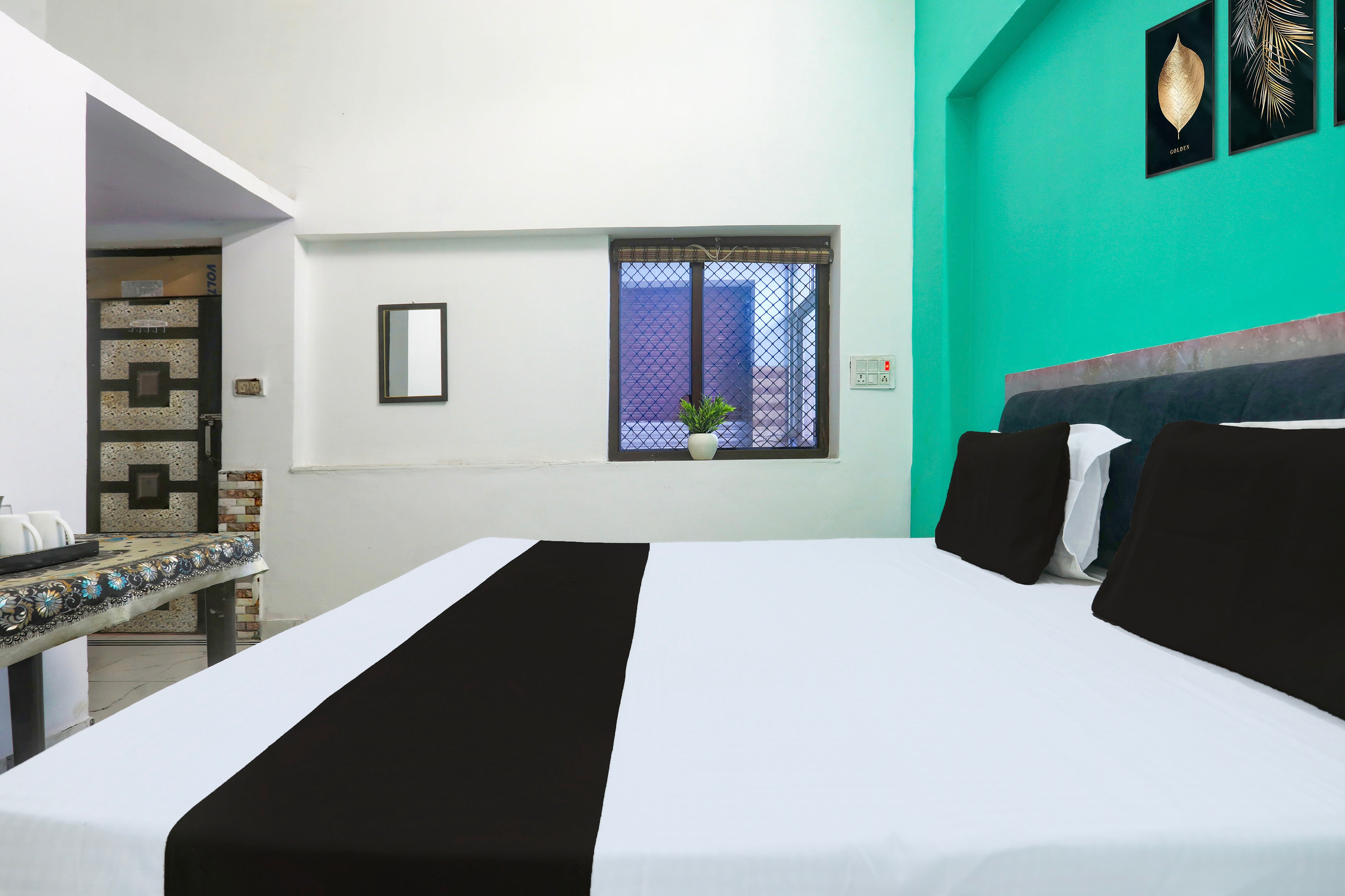Hotel O SAMRAT HOTEL - Tap to explore photos