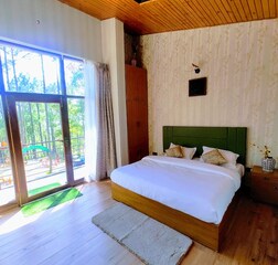 Luxury deluxe room - cozy with mountain view
