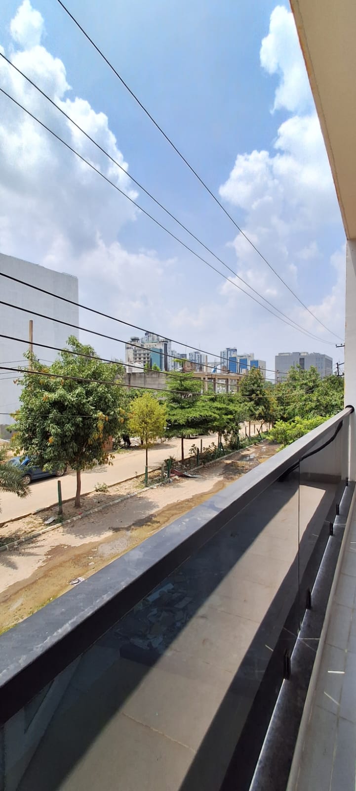 Lime Tree Hotel Genpact Sector 69 - Tap to explore photos