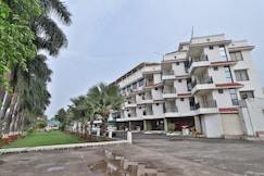 Golden Pond Resort, Palghar