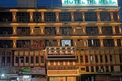 Hotel The Meera, Kanpur