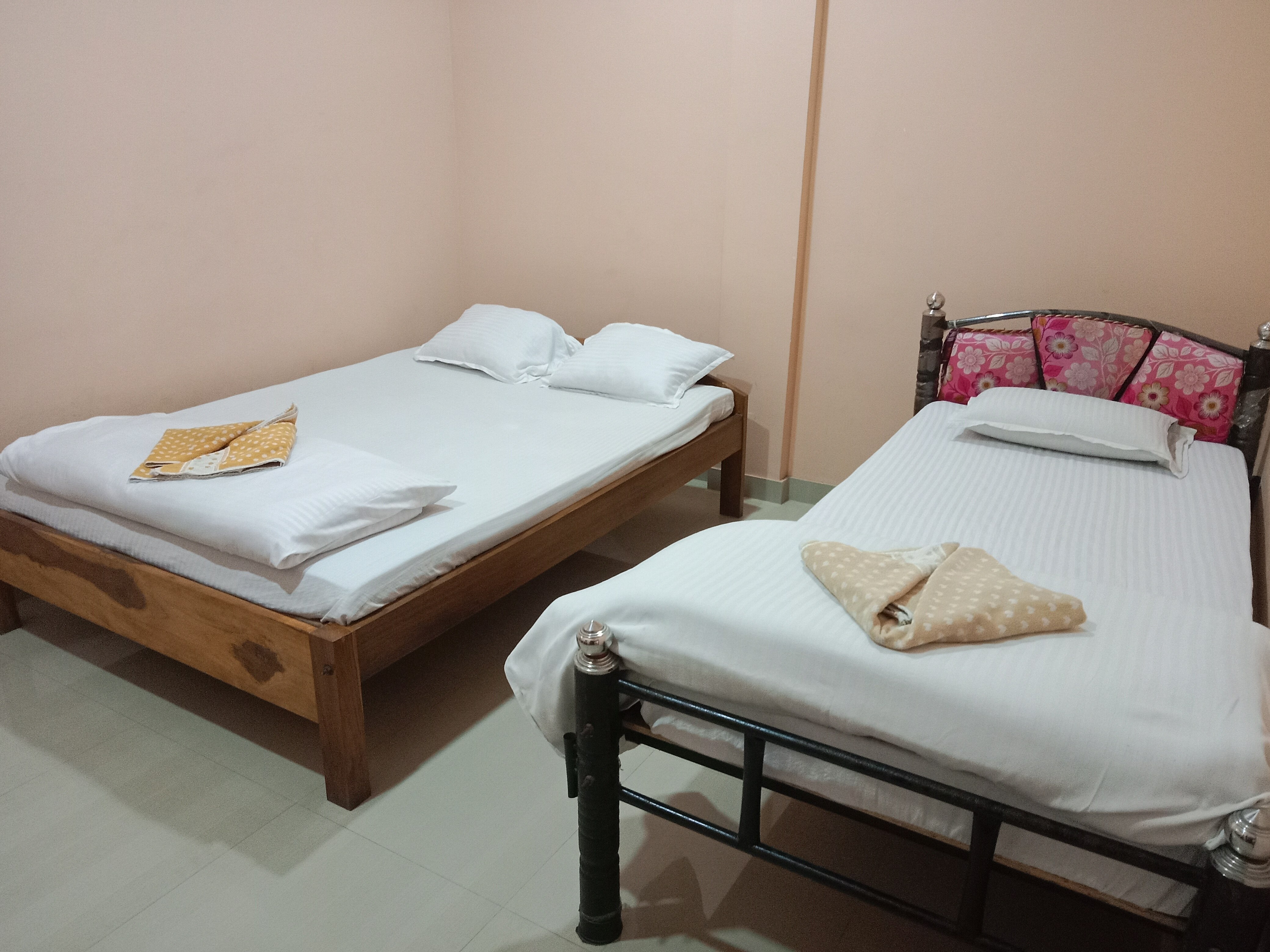 Kohuwa Guest House - Tap to explore photos