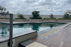 1 BHK Apartment - 2 km from Railway and Bus Station, Thiruvananthapuram