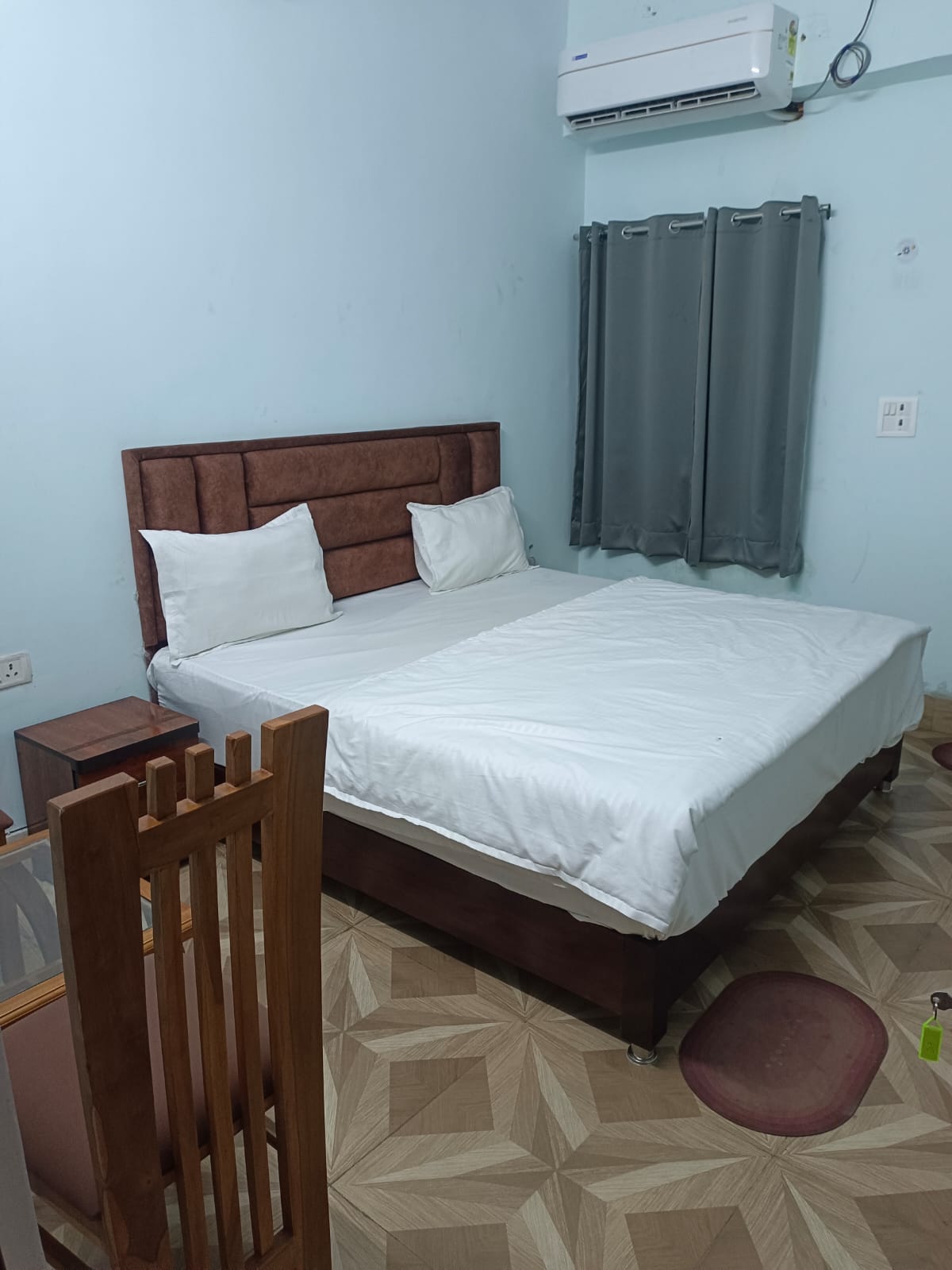 Hotel Rudra - Tap to explore photos