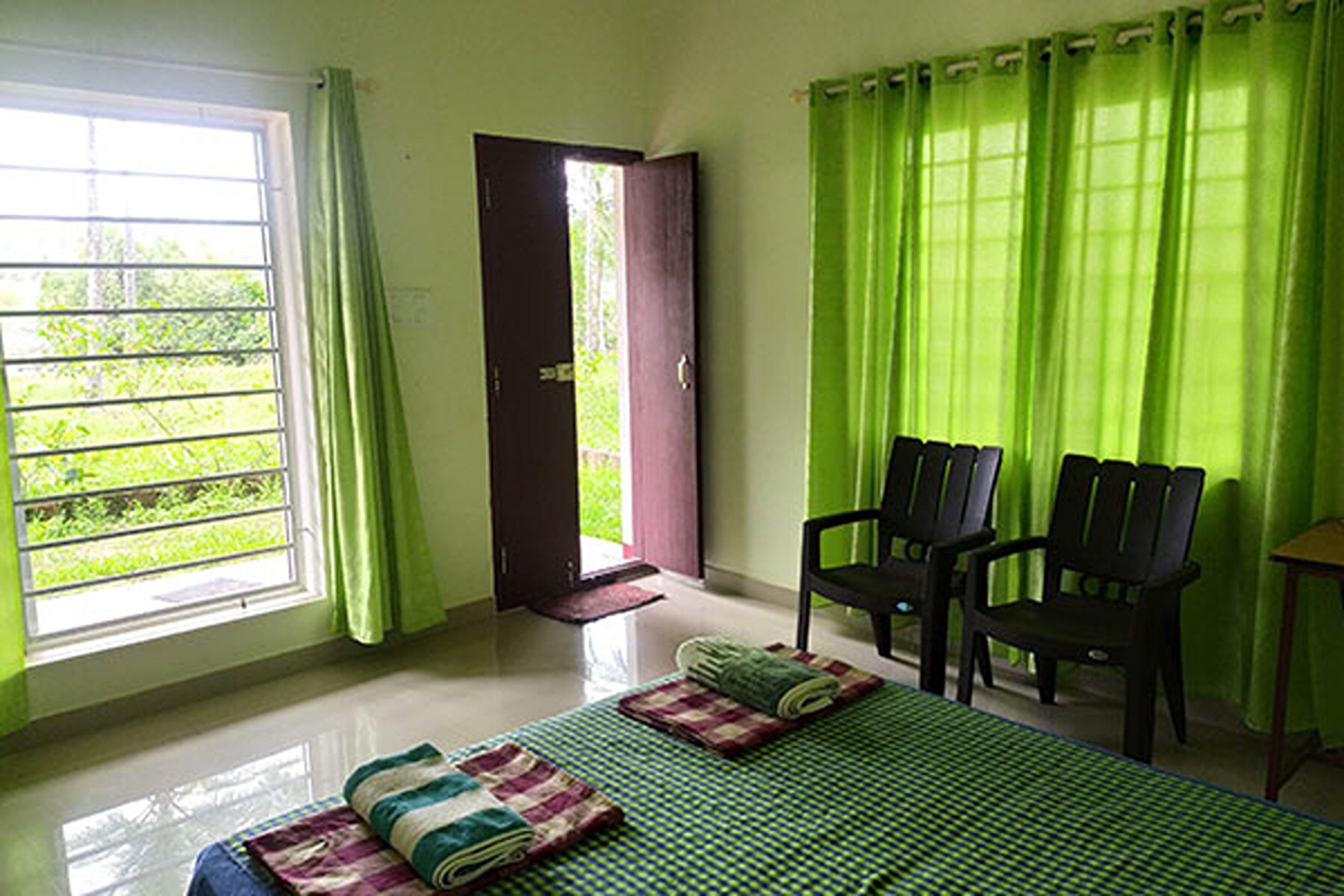 Kannur West Beach House | Near Adhikadalay Temple - Tap to explore photos