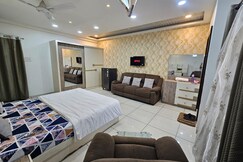 Spacious Luxury RK | Fully Equipped Cozy, Indore