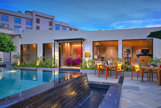 Royale Sarovar Portico Agra