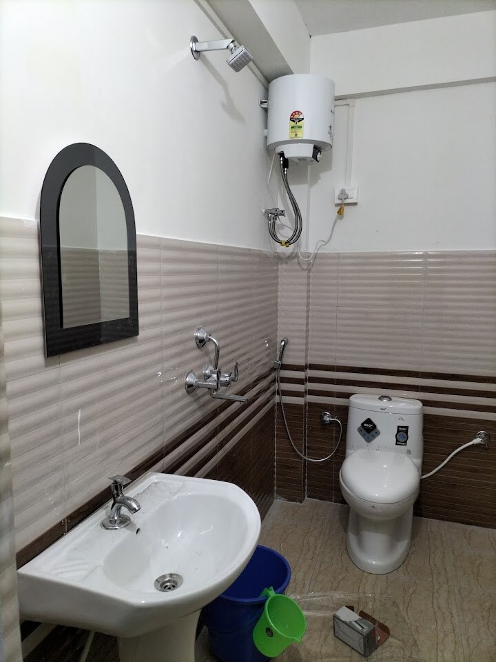 Bansh Homestay, Dara Gaon - Tap to explore photos