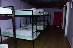 Ooncha Dana Living with Nature Home Stay & Cafe, Nainital