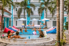 Mad Monkey Kuta Lombok, Lombok