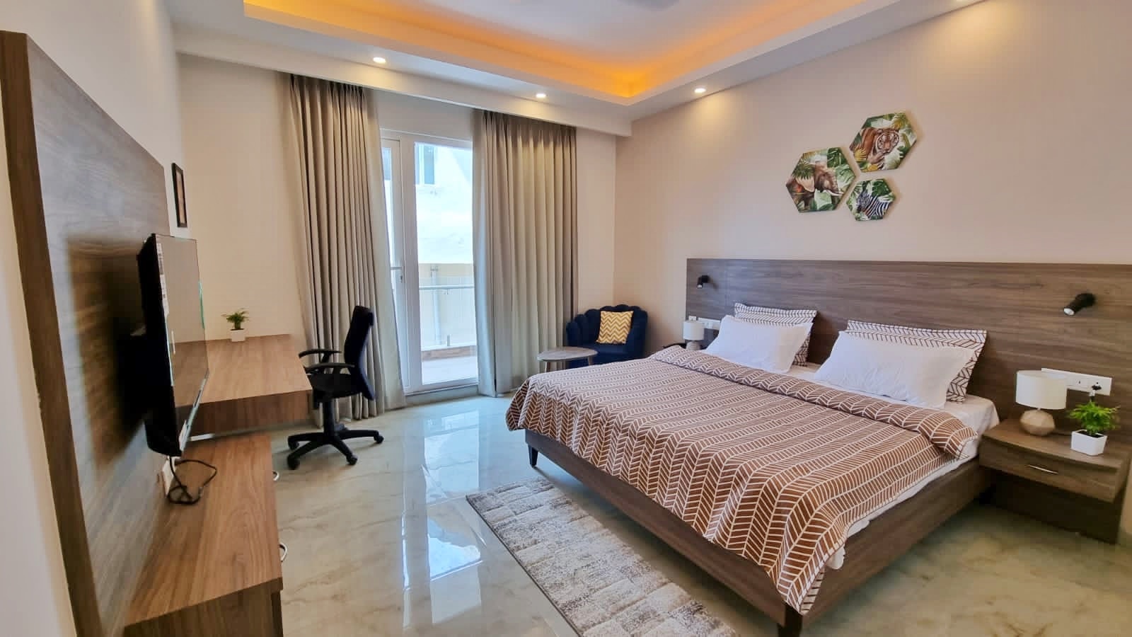 Flock Hotel I Golf Course Road Near Dlf Phase 1 Metro station I Gurugram - Tap to explore photos