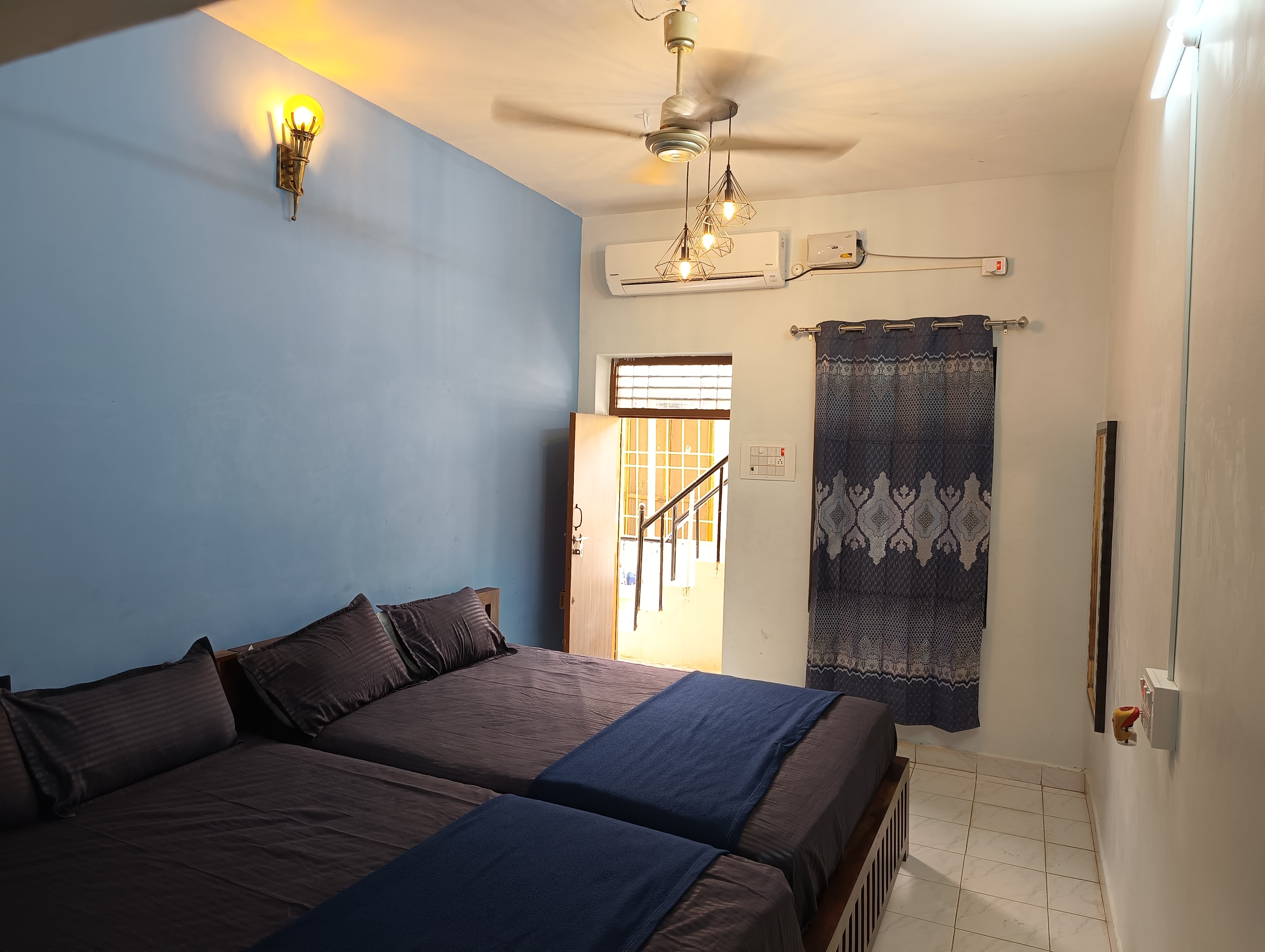 Omkara - The Fives Guest House - Tap to explore photos