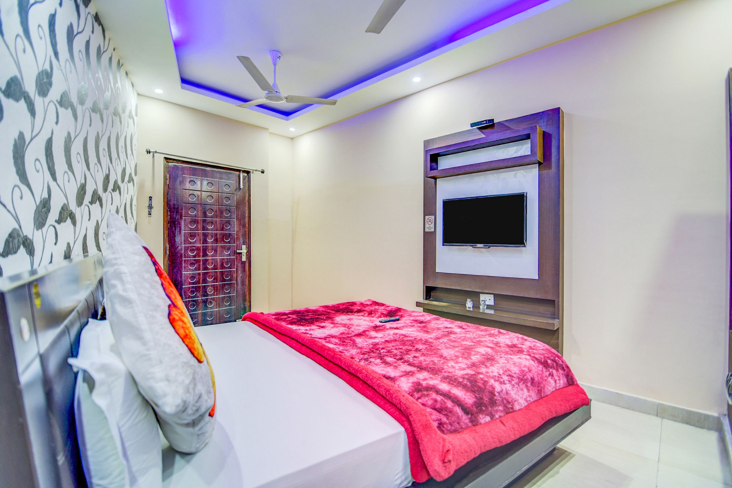 khalsa homestay dehradun - Tap to explore photos