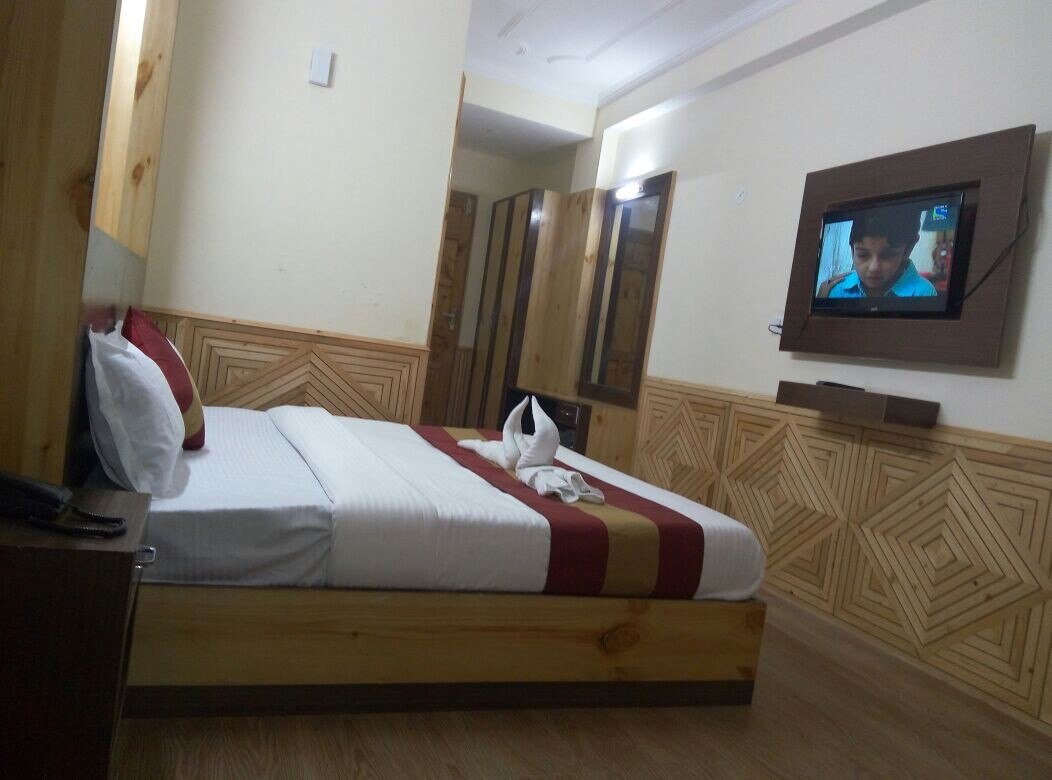 Chamunda Sonachi Inn - Tap to explore photos