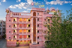 Radhey Ki Haveli ( 230 m from Khatu Shyam Ji Temple ), Danta Ramgarh