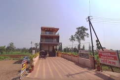 Hotel Dhanraj Deluxe Kolhapur Maharashtra, Kolhapur