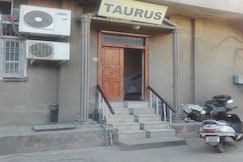 HOTEL TAURUS, Sirsa