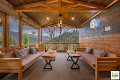 Silent woods 3 bhk wooden cottage, Shimla