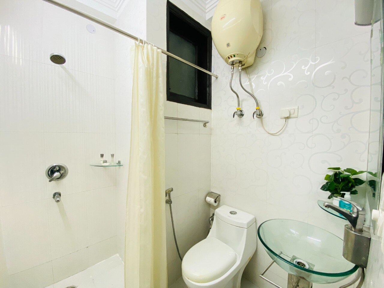 Olive 2BHK -Saket - Tap to explore photos