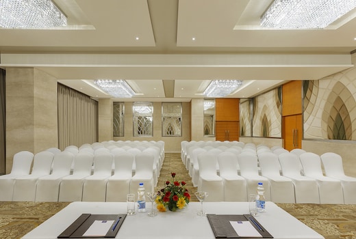 Nataraj Sarovar Portico Jhansi Inr 646 Off 4 2 0 0 Hotel Price Address Reviews