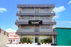 Super Townhouse Oak Kathghariya Road Haldwani Formerly Devki Inn, Haldwani