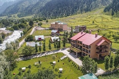 Heevan Villas Sonamarg - River Front Luxury, Srinagar