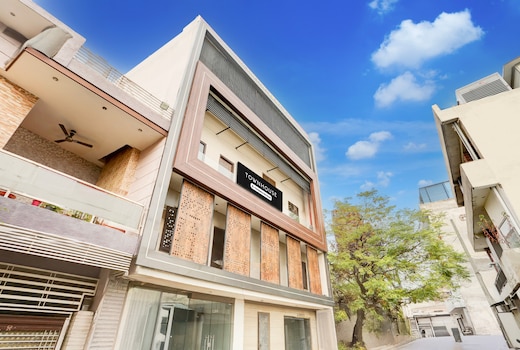 Super Townhouse Haibowal Chowk