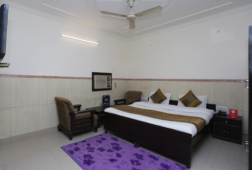 Hotel O City Lite Near Delhi Airport