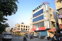 Hotel Relax Inn, Dewas