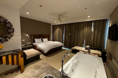 Manu hotels, Gurgaon