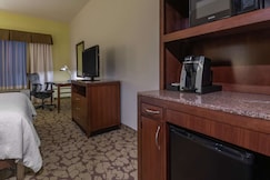 HILTON GARDEN INN DEVENS COMMON, Worcester