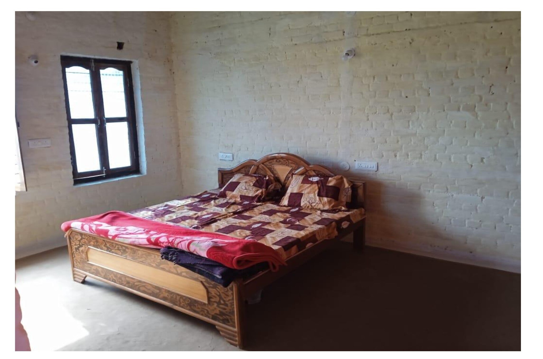 Redfield homestay - Tap to explore photos