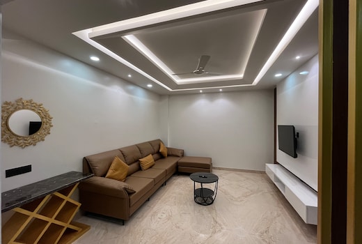 Two Bedroom Flat walkable from ITC Infotech in Cooke Town