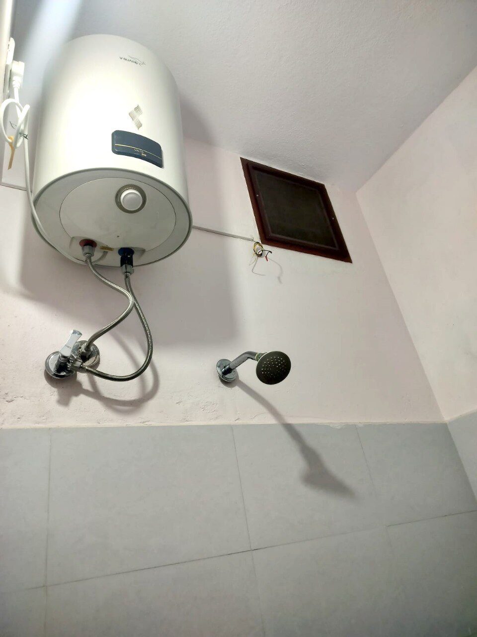 AMC Homestay - Tap to explore photos