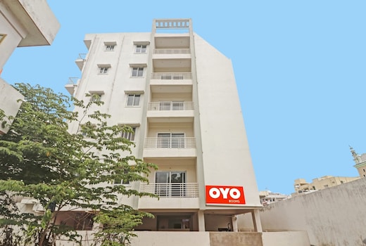 Hotel O SILVER SUITES