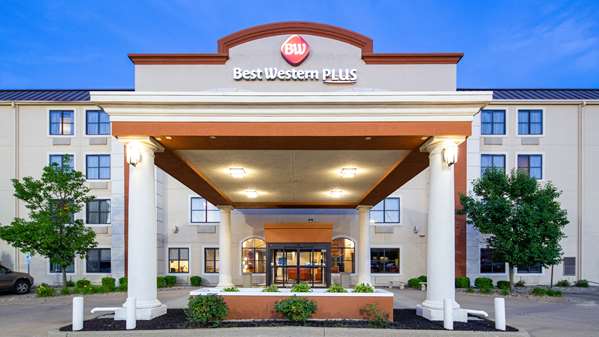 BEST WESTERN PLUS PEORIA - Tap to explore photos
