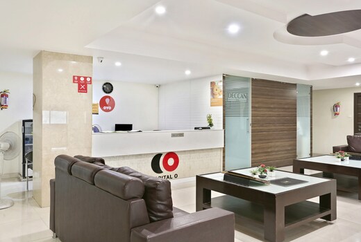 Super Townhouse Halcyon Deccan Inn Near Shilparamam