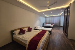 Anne Towers 2BHK Apartment by Homeyhuts, Vijaywada