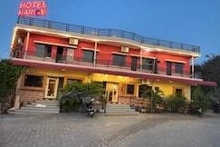 Hotel Hari Om Swimming Pool In Diu, Somnath