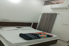 RADHARAMAN GUEST HOUSE, Khatu