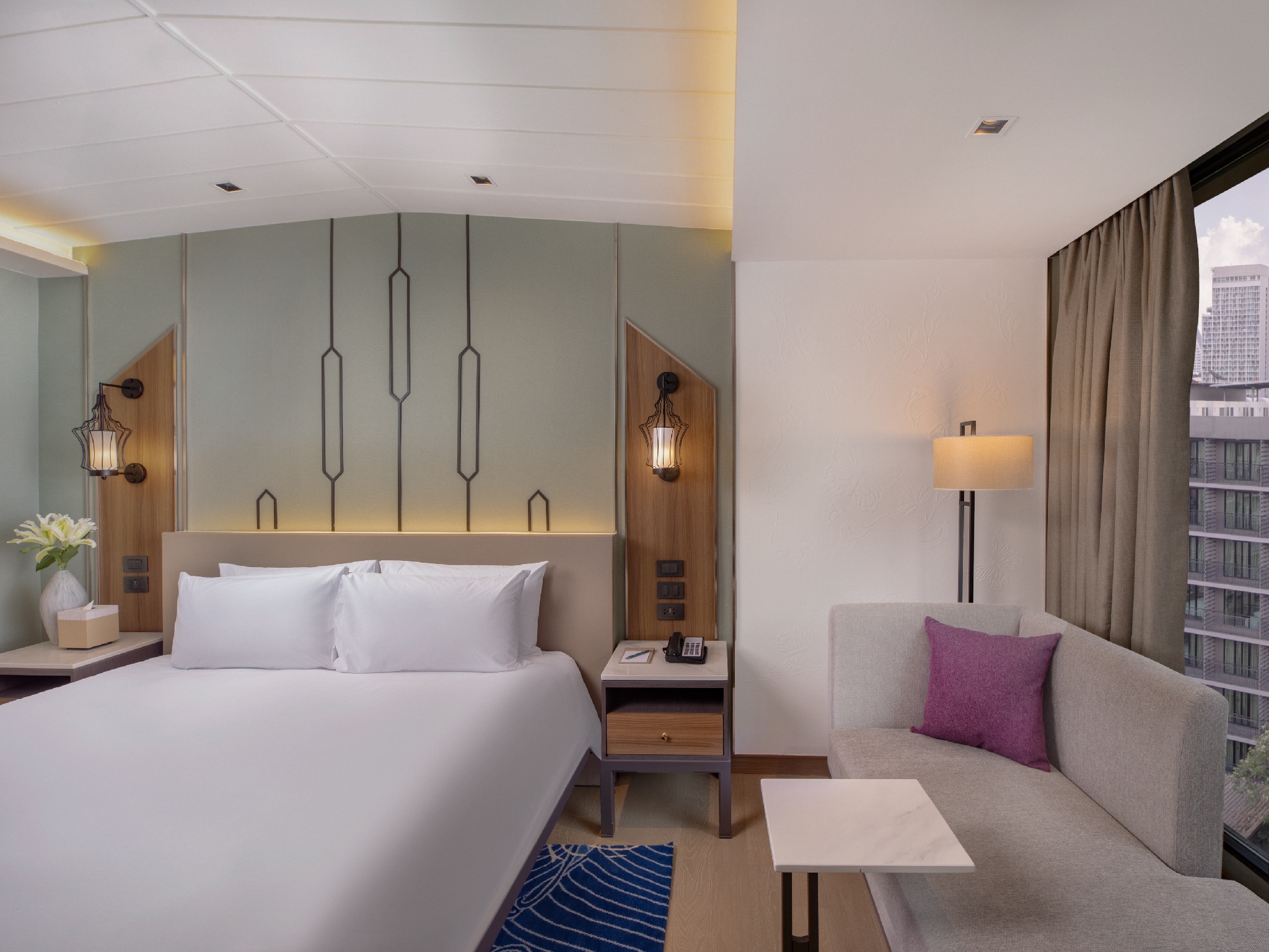 Nysa Hotel Bangkok Sukhumvit 11 - Tap to explore photos