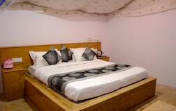 Luxury Tent